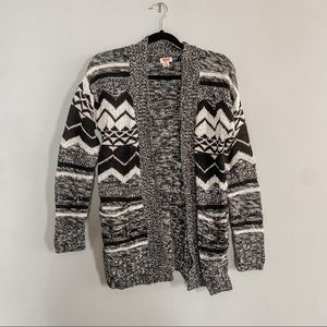 Mossimo Black and White Cardigan Large